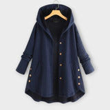 Leslie | Soe Striukė su Sagomis" can be rewritten as "Leslie | Soe Jacket with Buttons.