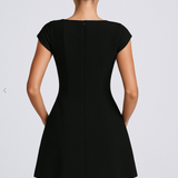 Aurelia – Rochie mini cu decolteu pătrat structural