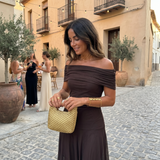 Elegantiška minimalistinio stiliaus maxi suknelė