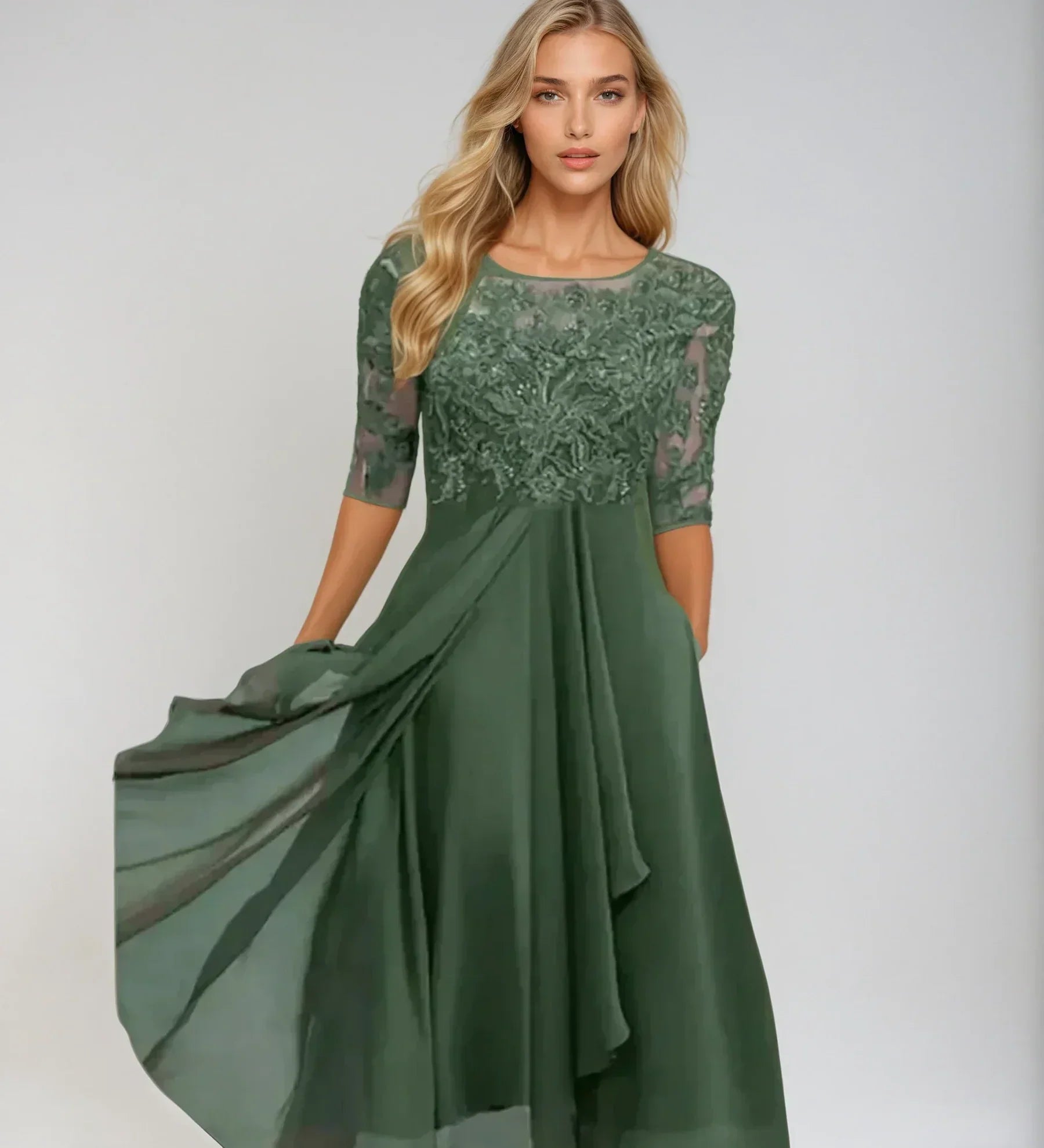 Prabangi elegantiška nėriniuota suknelė