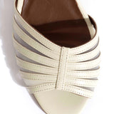 Tangie Tinklinis Blizgus Avinėlis & Tinklinis Baltas Smėlis" could be rewritten as "Tangie Shimmering Lamb & White Sandy Net.