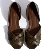 Sanni 20 Augalinis Minkštas Veršelis Miško Žalia" can be rewritten as "Sanni 20 Eco-Friendly Soft Faux Leather in Forest Green.