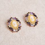 Lydinio Auskarai" can be rewritten as "Metallic Earrings.