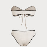 Balta kontrastinga bandeau bikini komplektas