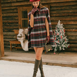 Raudonas Plaid Cape su Rankovėmis Paltas