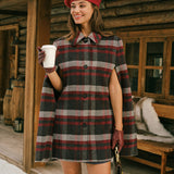 Raudonas Plaid Cape su Rankovėmis Paltas